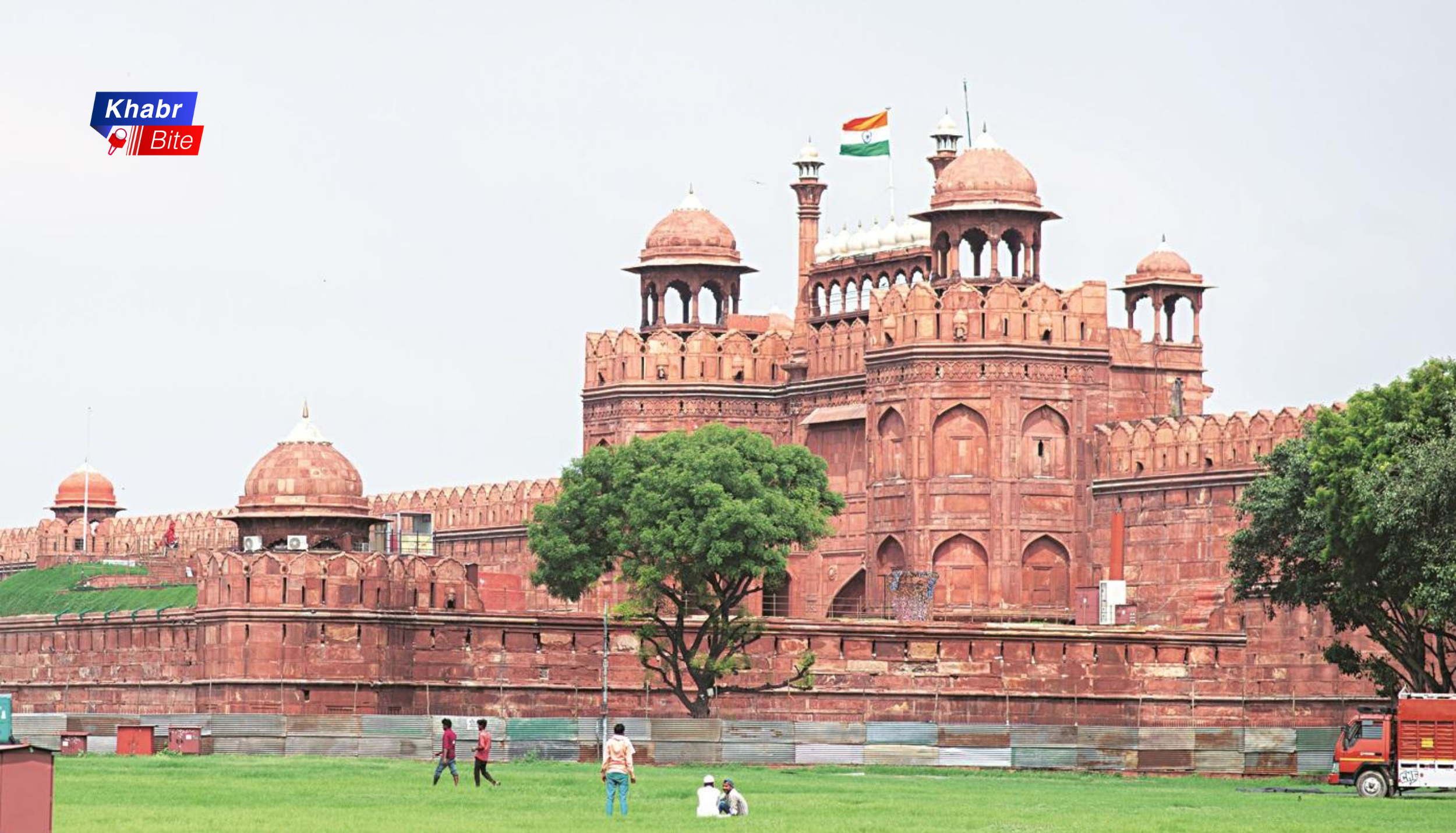 “Red Fort in New Delhi with Indian national flag”