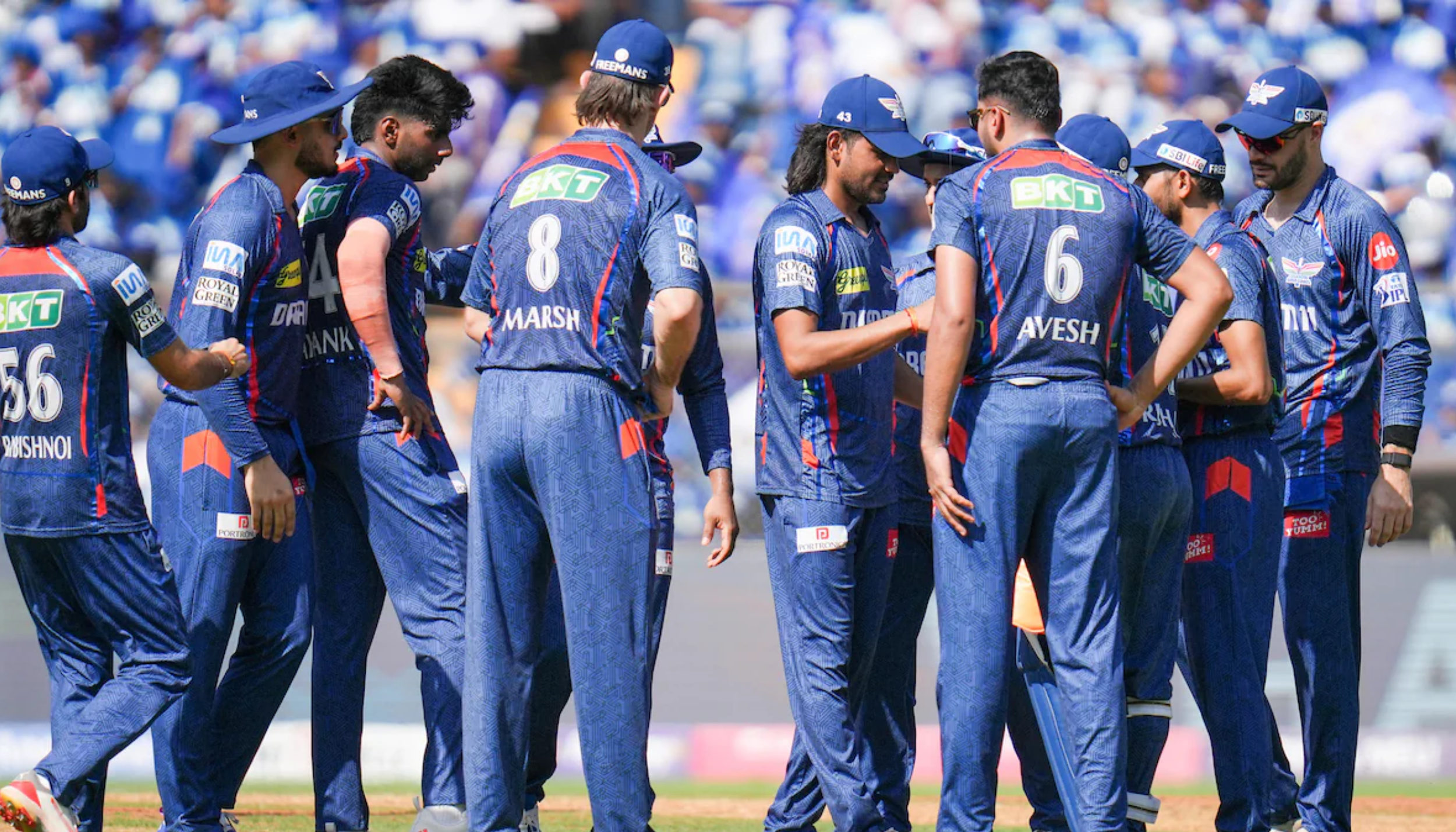 Lucknow Super Giants players during team huddle in an IPL match