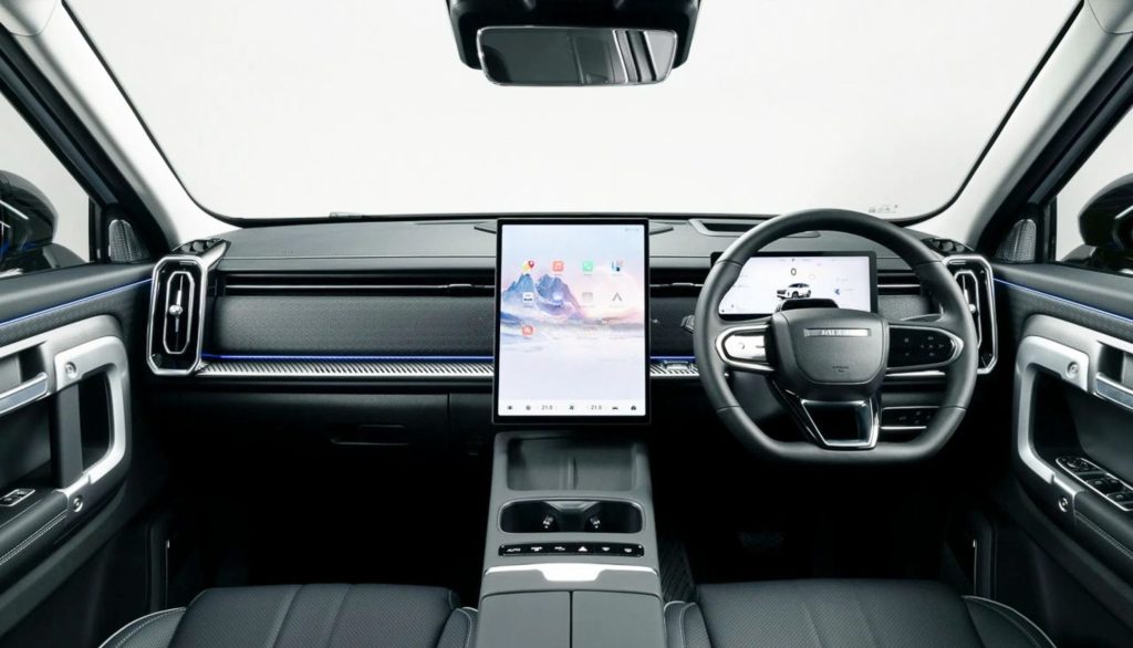 Jaecoo J7 14.8-inch screen